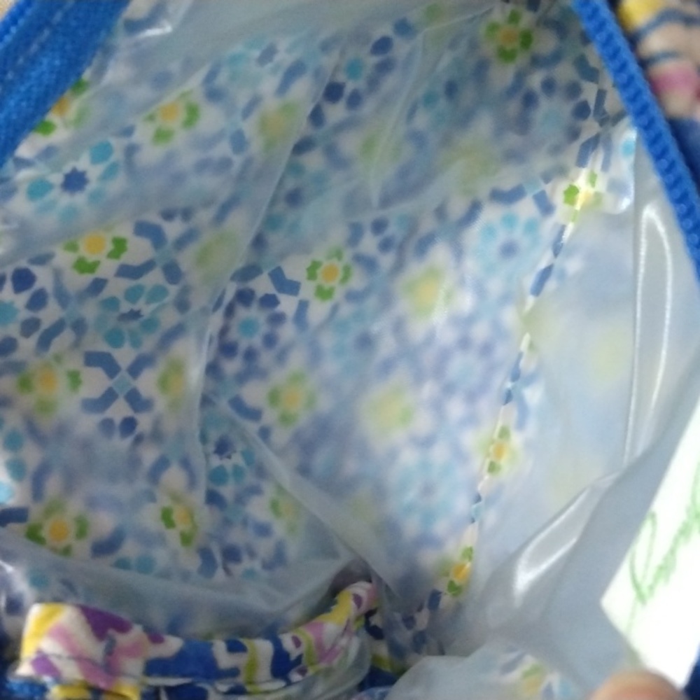 EUC Vera Bradley Capri Blue Wallet and Cosmetic Bag - Picture 8 of 8